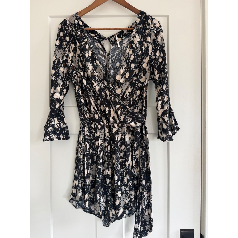 Free People All The Right Ruffles Romper Black Floral Bell Sleeve Size M